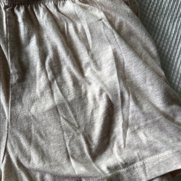 ASOS Design Beige Lounge Shorts - Picture 3 of 5